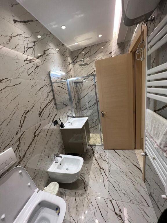 2+1, furnished dry lake, 800 euros offered and parking with extra price