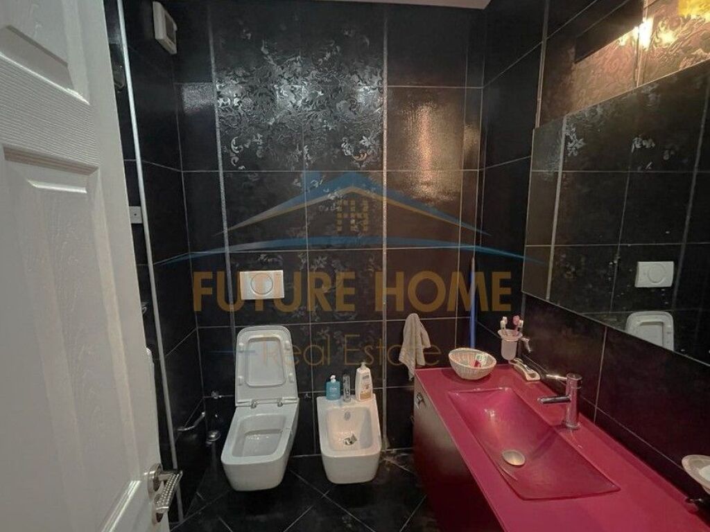 Shitet, Apartament 1+1, Rezidenca "Kodra e Diellit 1", Tiranë.