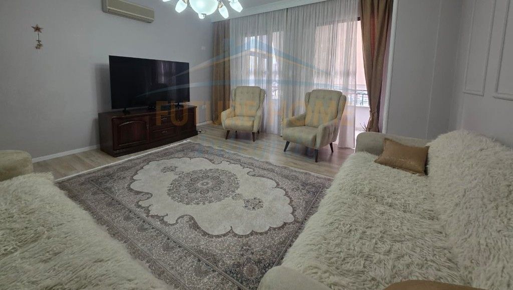 Affitto, Appartamento 2+1+2, Ex Mercato Elettrico, Tirana.