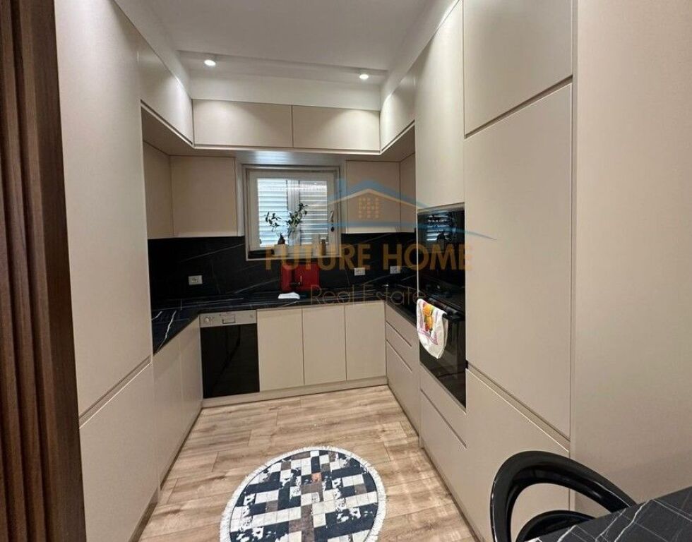 Rent, Apartment 2+1+2+Parking Space, Bardhyl Street, Tirana.