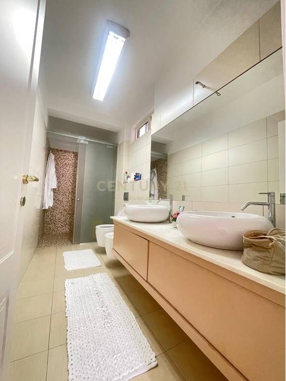 Apartment 3+1+2 for rent in the Vasil Shanto area, one of the most sought-after and accessible areas of Tirana.