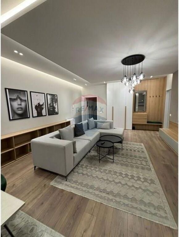 Apartment - For Rent - Botanical Garden, Tirana