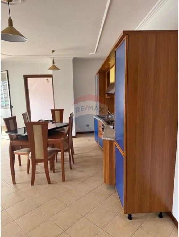 Zyrë - Për Qira - Rruga e Kosovarëve, Tiranë