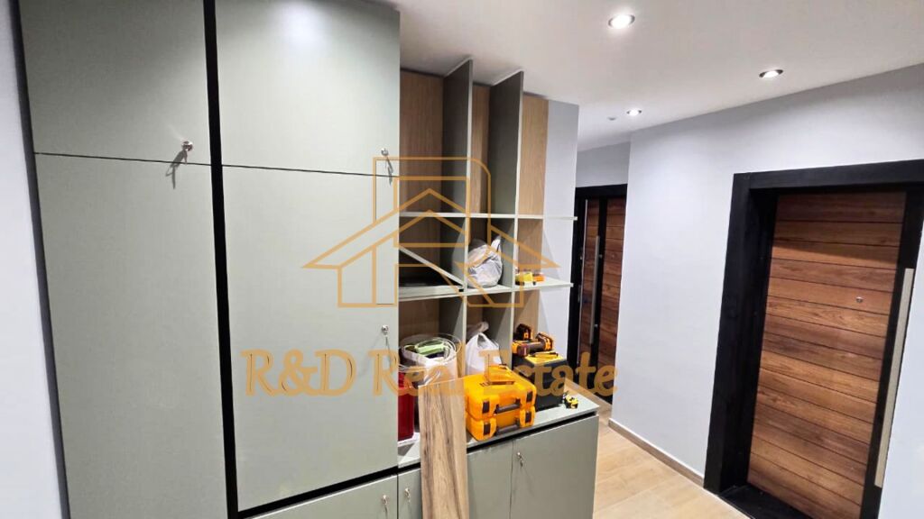 🏢 SHITEN 3 GARSONIERE + LAVANTERI – Mine Peza (përballë Golden Tower)