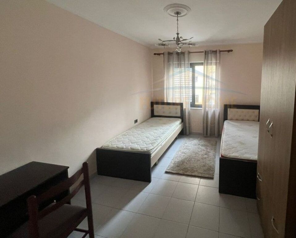 Qera, Apartament 2+1, Pazari i Ri, Tiranë.