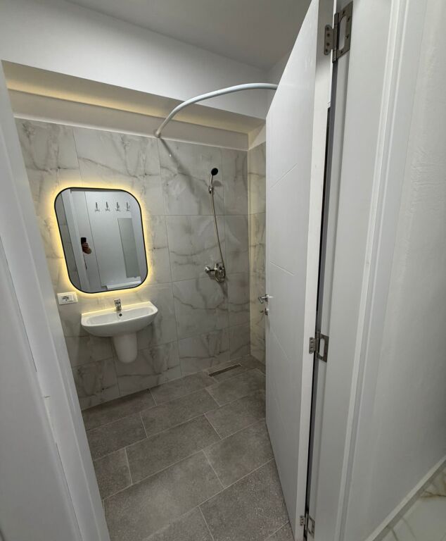 Studio apartment for rent, Dritan Hoxha street near Kupola (Aura building) 420 Thousand lek