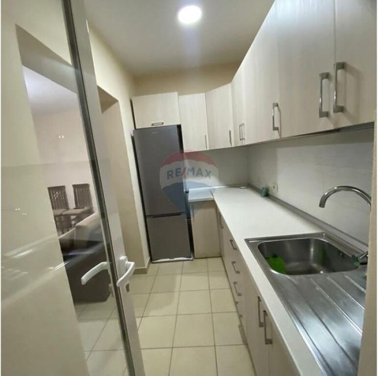 Apartament - Për Qira - Shkolla e Baletit, Tiranë