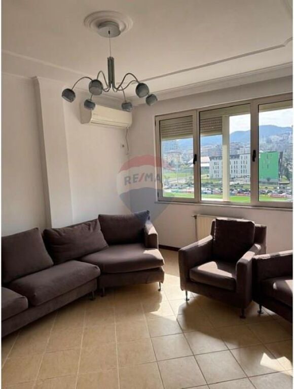 Zyrë - Për Qira - Rruga e Kosovarëve, Tiranë