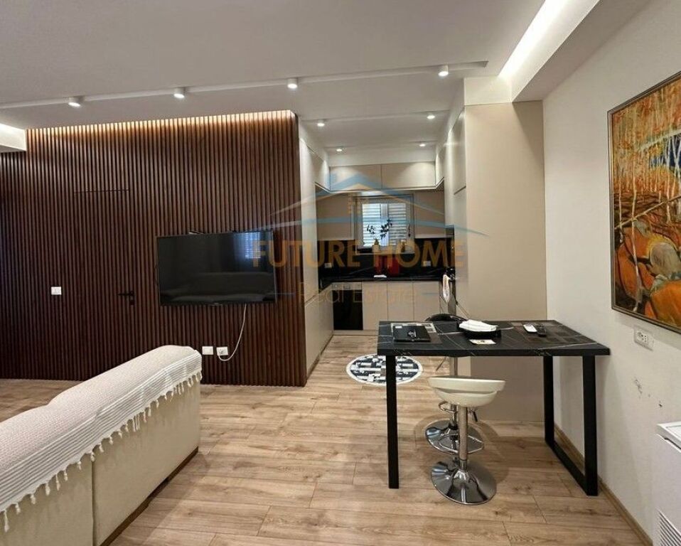 Rent, Apartment 2+1+2+Parking Space, Bardhyl Street, Tirana.