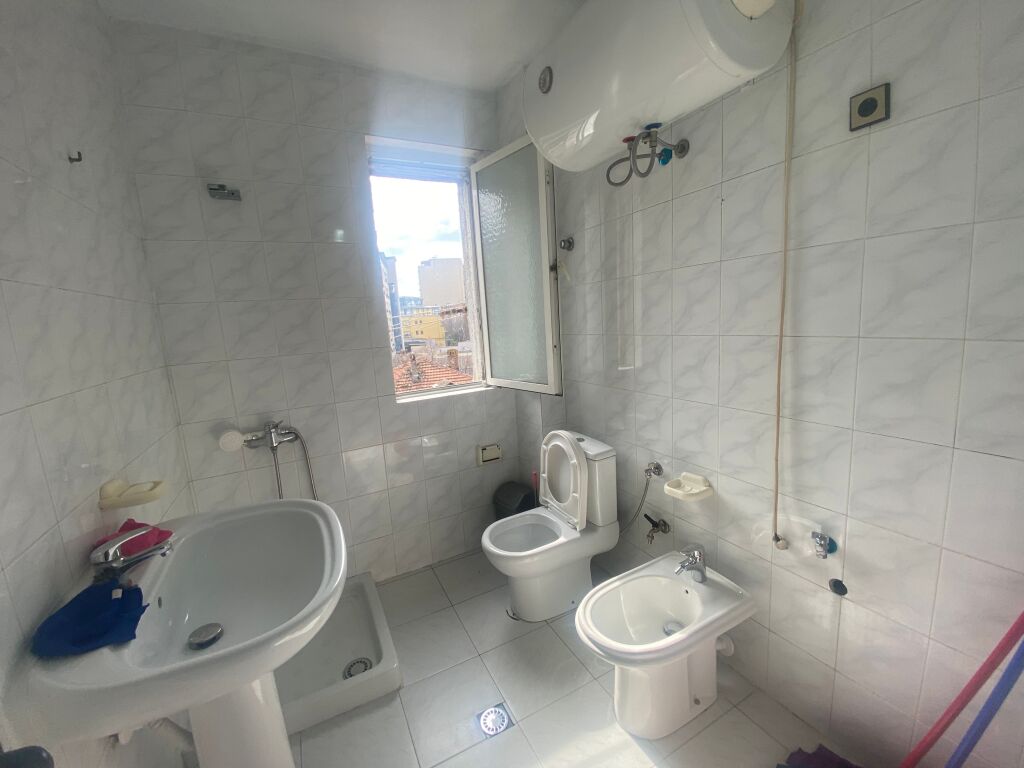 Appartamento 1+1 in affitto nel centro di Tirana !