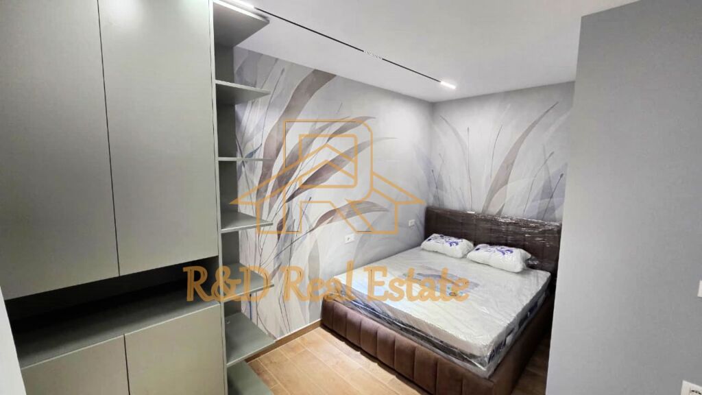 🏢 SHITEN 3 GARSONIERE + LAVANTERI – Mine Peza (përballë Golden Tower)