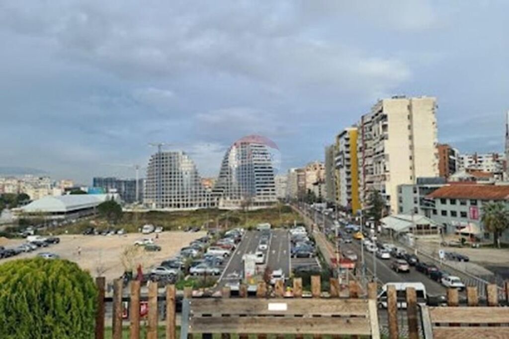 Zyrë - Për Qira - Rruga e Kosovarëve, Tiranë