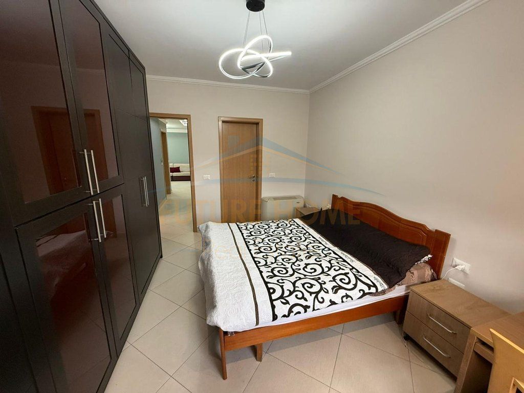 Qira, Apartament 2+1+2+Post Parkimi, Unaza e Re, Tiranë