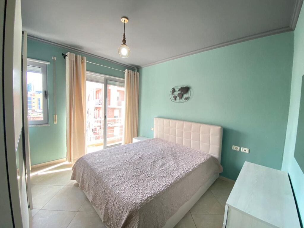 Apartament 2+1 me parkim, te Prokuroria