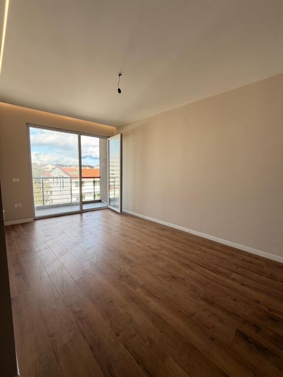 Apartament 1+1 me Pamje Deti – Golem