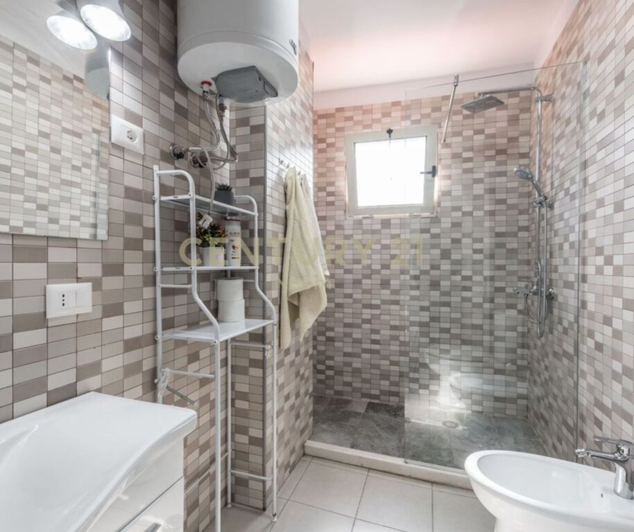 Jepet me qera apartament 2+1