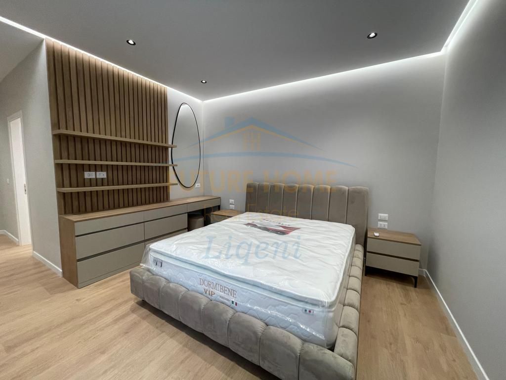 Affitto, Villa su 3 piani, Green Valley, Lago Secco, Tirana