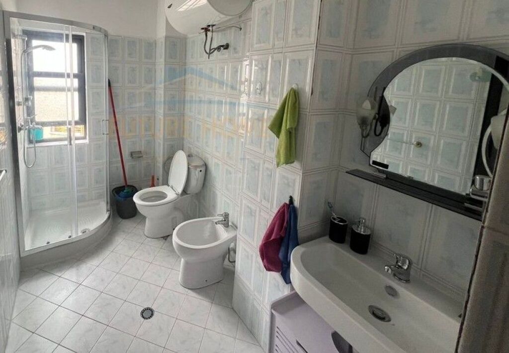 Affitto, Appartamento 2+1, Nuovo Mercato, Tirana.