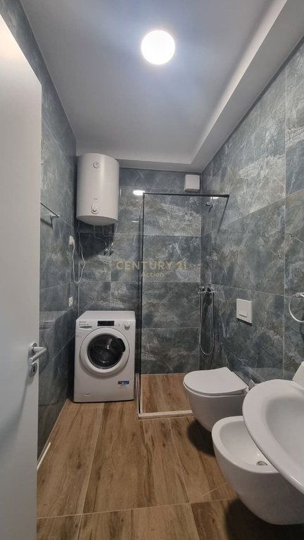 Apartament 1+1 me Post Parkimi me Qira tek Zogu i Zi!