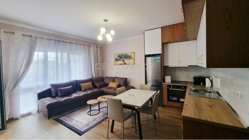 Jepet me qira apartament 1+1 me post parkimi në zonën e Zogu i Zi, Tirana.