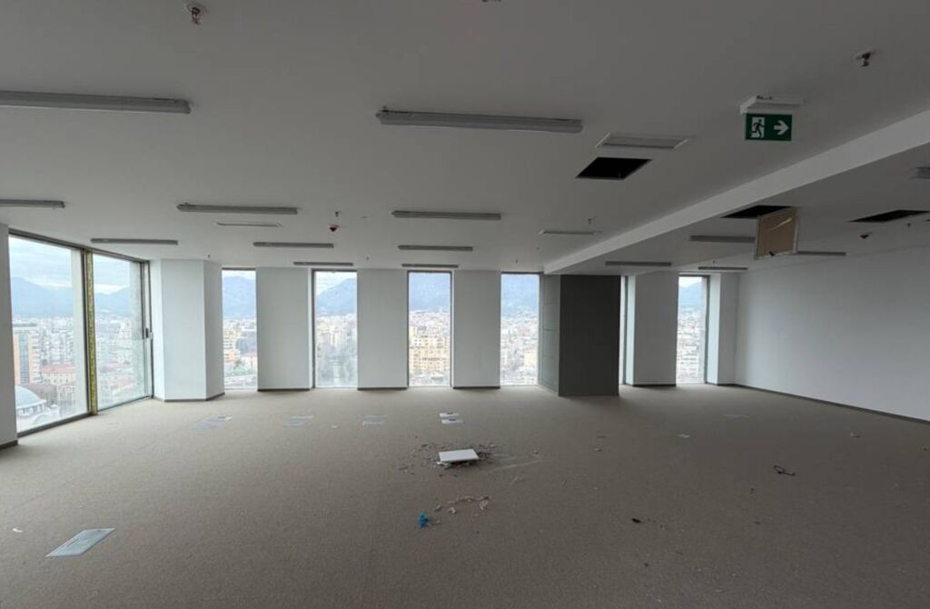 Jepet me qera ambient për zyrë