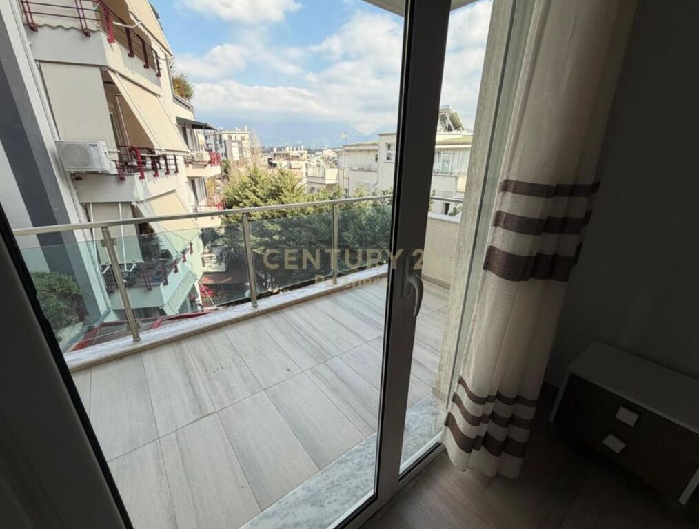 Jepet me qera apartament 2+1+2