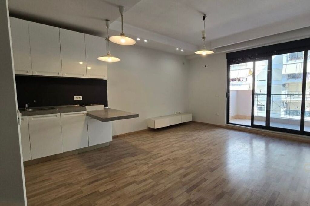 APARTAMENT 1+1 TEK KOMPLEKSI DELIJORGJI!