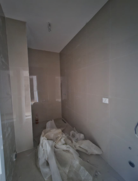 🏡 SHITET APARTAMENT 1+1 – Urban Home | Stacioni i Trenit