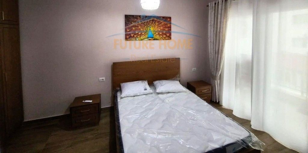 Affitto, Appartamento 1+1+Posto Auto, Uccello Nero, Tirana