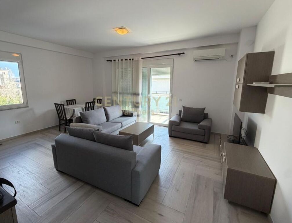 Jepet me qera apartament 2+1+2