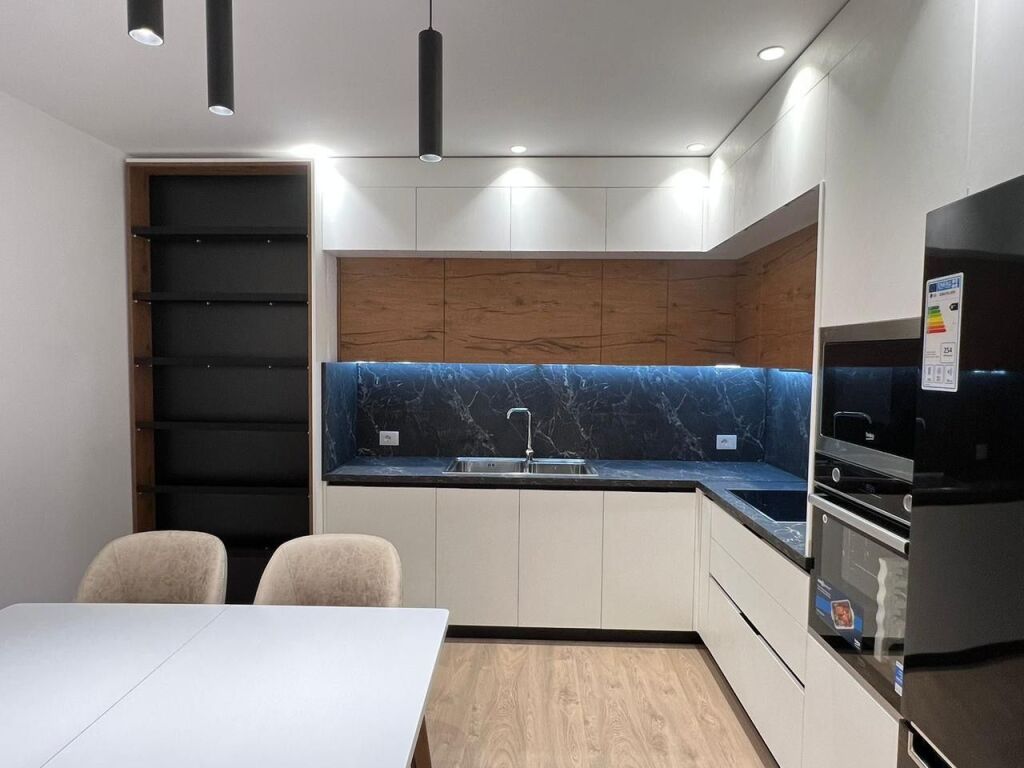 Apartament 2+1 me qira tek Zogu i Zi!