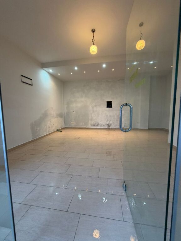 Affitto, Locale Commerciale, Spiaggia, Durazzo