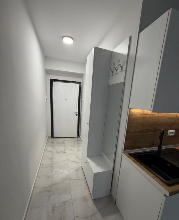 Studio apartment for rent, Dritan Hoxha street near Kupola (Aura building) 420 thousand lek