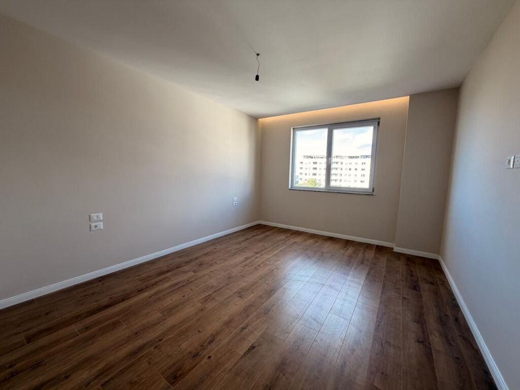 Apartament 1+1 me Pamje Deti – Golem