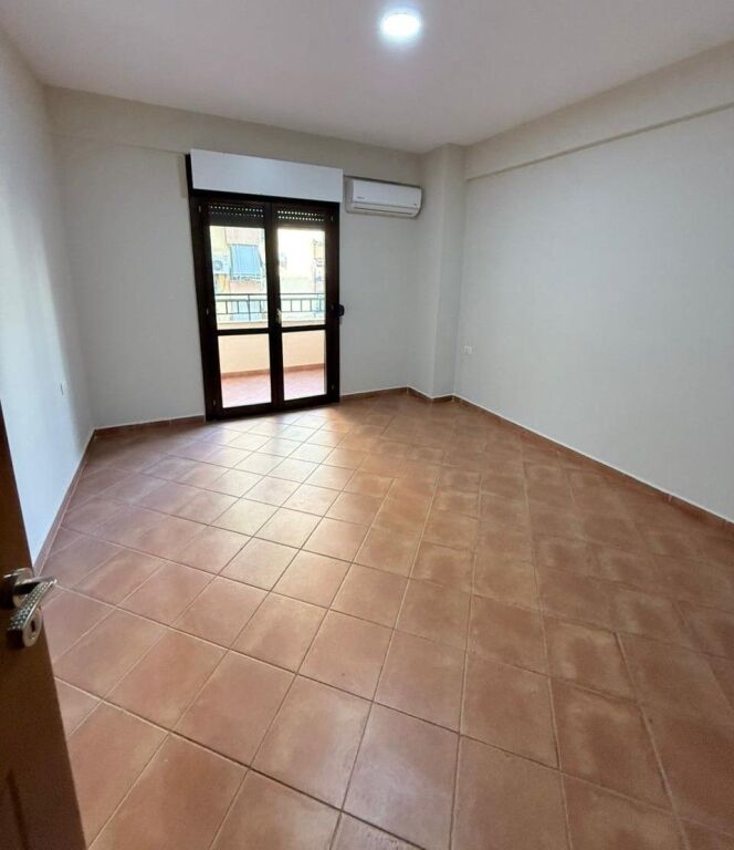 🏢 3+1 OFFICE SPACE FOR RENT – near the Circle of the Paris Municipality