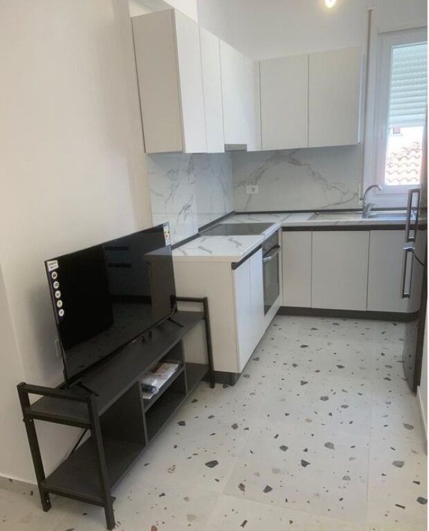 Apartament me qira 1+1 , 5 Maji