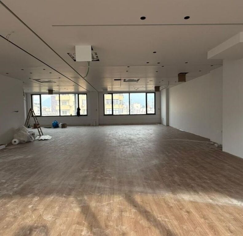 🏢 Jepet me Qira  576 m² Ambient Biznesi – Delijorgji ✨