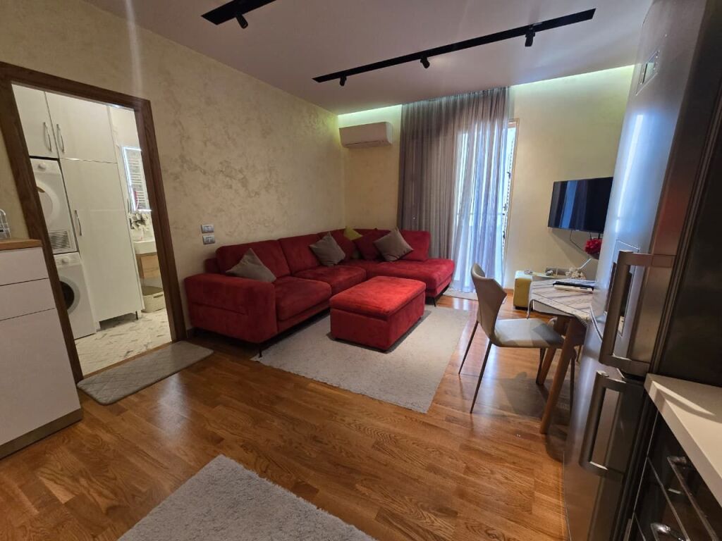 APPARTAMENTO 1+1 IN AFFITTO - LUNGOMARE, VLORE