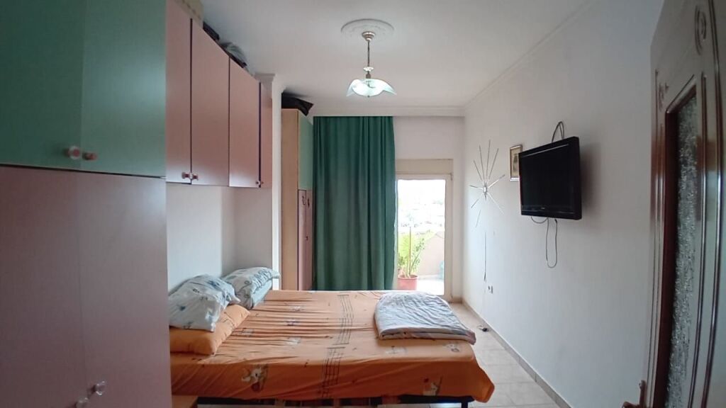 APARTAMENT ME QERA 2+1 KINOSTUDIO 50.000 LEKE