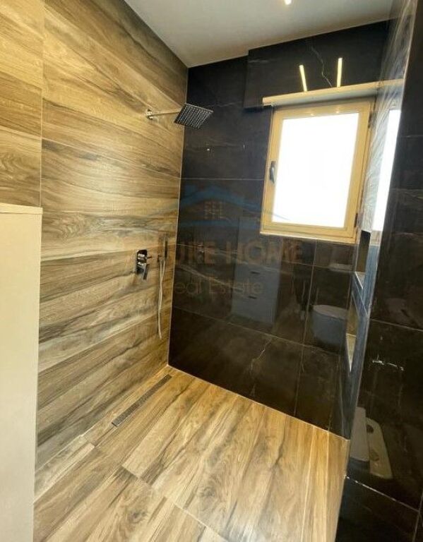 Qera , Apartament 2+1+Post Parkimi , Pazari i Ri