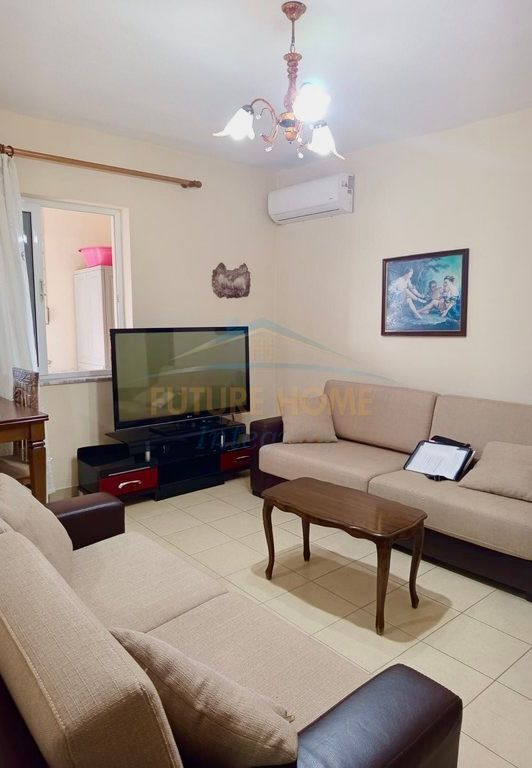 Rent, Apartment 3+1+2, Tabakëve Mosque, Tirana.