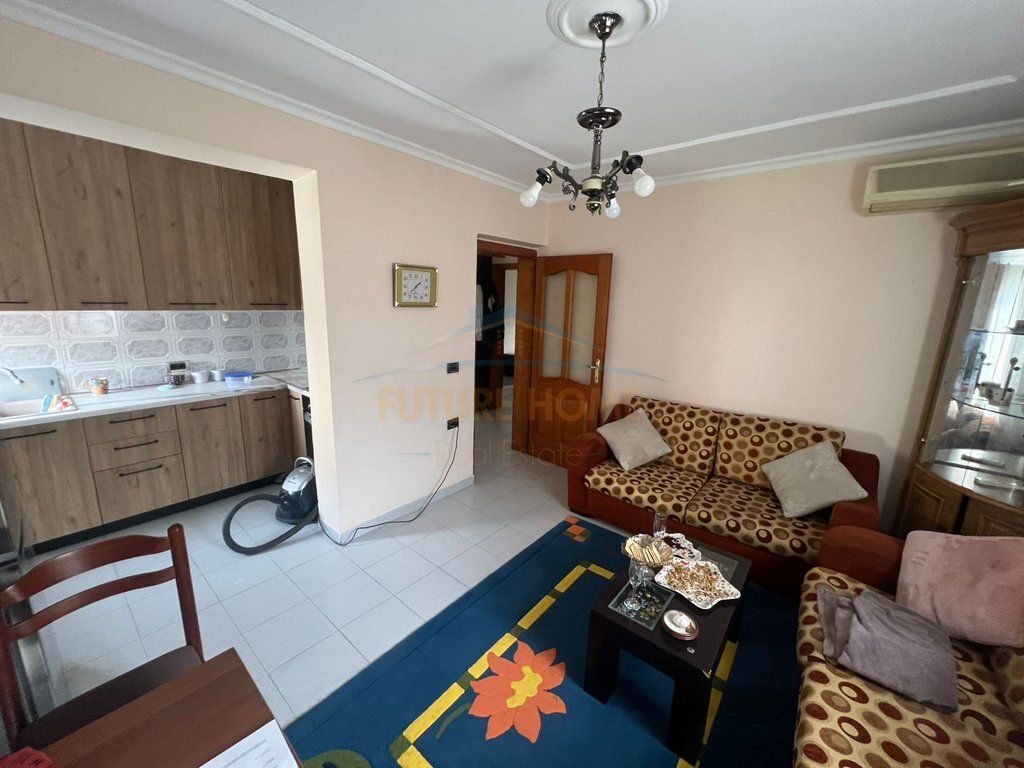 Rent, Apartment 2+1, New Bazaar, Tirana.
