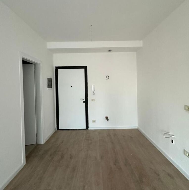 Jepet me qera ambient 1+1