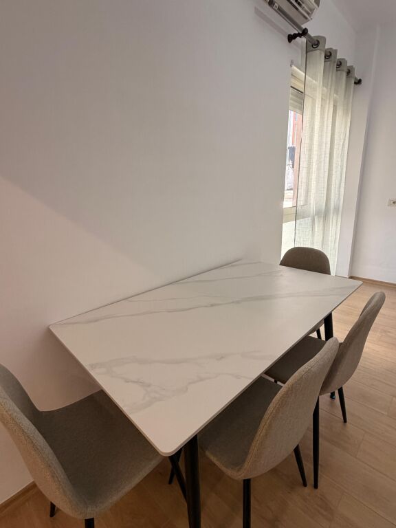 For rent 2+1 apartment near Eftali Koçi School.