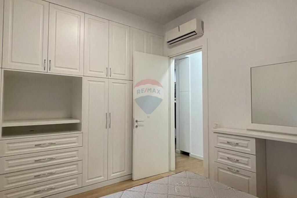 Apartament - Për Qira - Kompleksi Delijorgji, Tiranë
