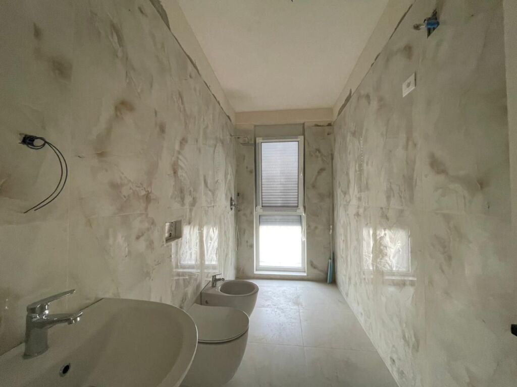 Apartament 1+1 per qira tej Ish-Fusha e Aviacionit.