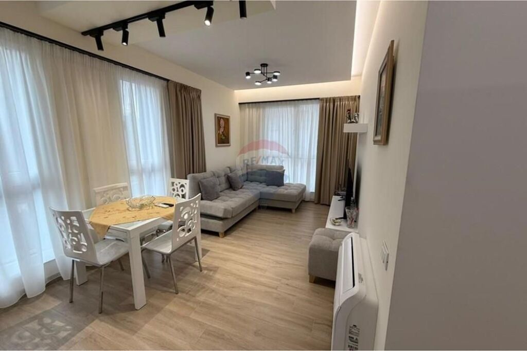 apartment 1+1 for rent near Mondial
