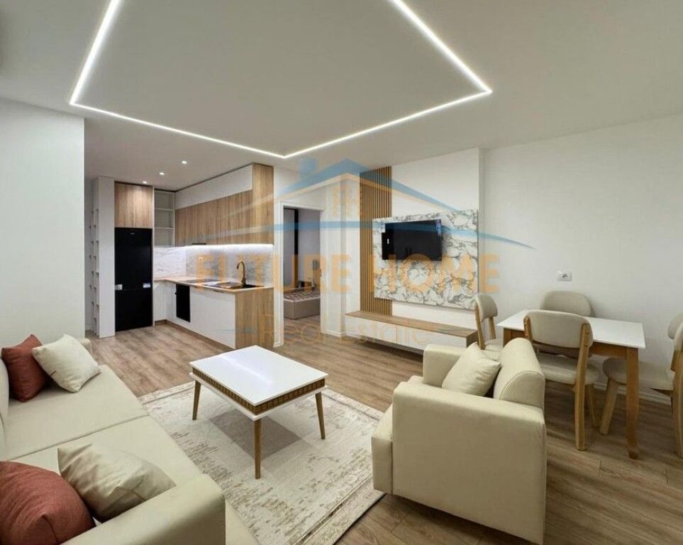 Shitet, Apartament 1+1, Rruga Fortuzi