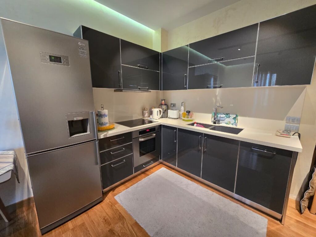 APPARTAMENTO 1+1 IN AFFITTO - LUNGOMARE, VLORE