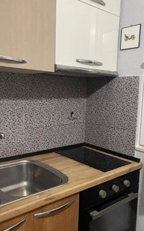 APARTAMENT ME QERA 2+1 RRUGA E KOSOVAREVE 65.000 LEKE FH-58214